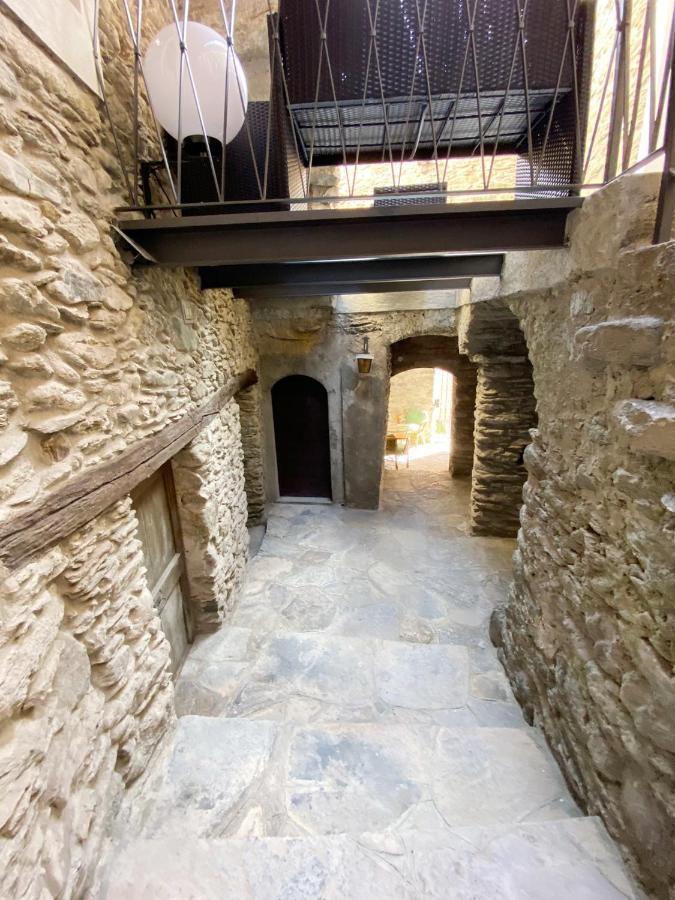 Independent Stone House With Lake View Musso Exterior photo